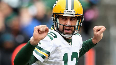 Aaron Rodgers signs $134 million NFL contract, commits to Green Bay