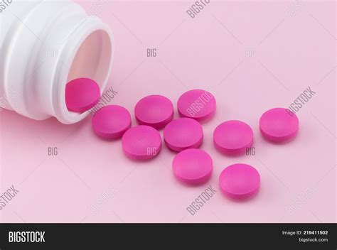 Pink Round Pills Image & Photo (Free Trial) | Bigstock