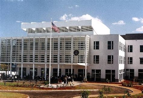 US says not closing Nairobi embassy