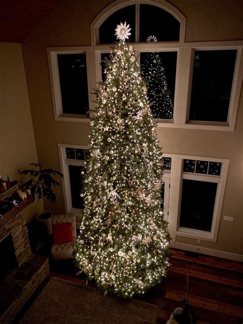 Tall Christmas Tree - Best Decorations