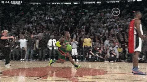 Dunk Contest Nate Robinson GIF - Dunk Contest Naterobinson - Discover & Share GIFs