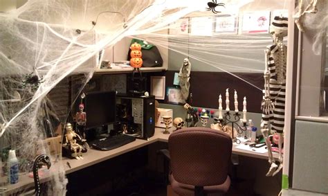 Spooky Halloween Office Decoration Ideas.