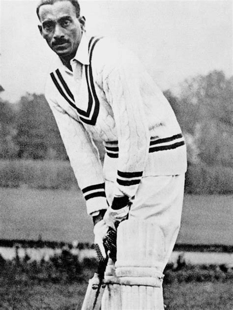 who was the first captain of Indian test team?