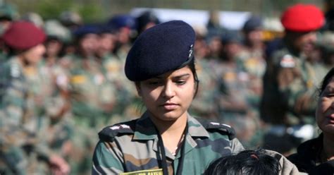 Women In Uniform - Indian Army May Soon Offer Permanent Commission To Female Officers