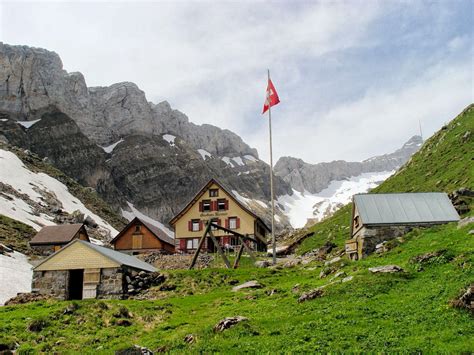 Traveler Guide: APPENZELL, Switzerland the other side