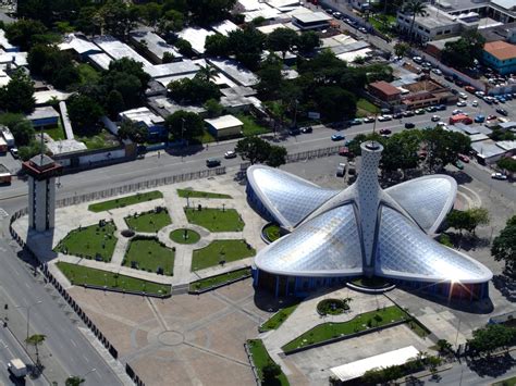 Barquisimeto - Megaconstrucciones, Extreme Engineering