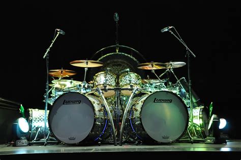 Alex Van Halen's Ludwig kit | Drums wallpaper, Drums, Drum and bass