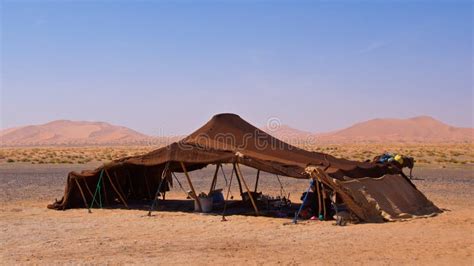 Tent in Sahara desert stock image. Image of africa, outdoor - 57290749