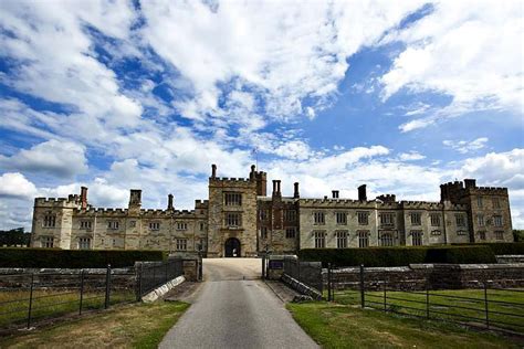 Penshurst Place | Places, Places to go, Palace