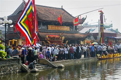 Impressive boat racing in Keo Pagoda (Nam Dinh, Vietnam)