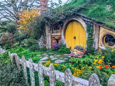 5 Reasons Why You Need To Visit Hobbiton On Your Trip To New Zealand ...