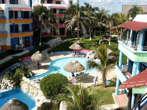 El Pueblito beach hotel, Cancun, Mexico | Holiday memories, Vacation, Outdoor