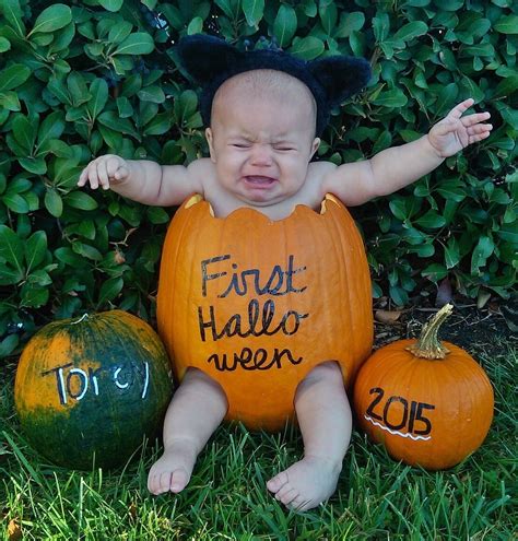 DIY Baby In a Pumpkin | Halloween baby pictures, Baby first halloween ...