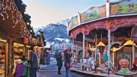 MARKTPLATZ - INNSBRUCK - CHRISTMAS IN THE MOUNTAINS