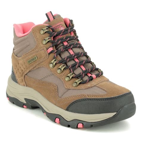 Best Skechers Walking Shoes and Boots - Waterproof and Comfy