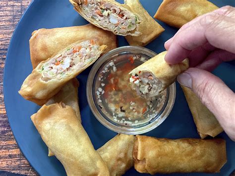 Lumpia Shanghai (Filipino Springrolls) - Alton Brown