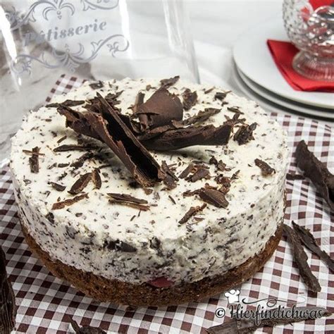 Stracciatella cake with cherries - #cake #cherries #Stracciatella | Kuchen mit kirschen, Kuchen ...