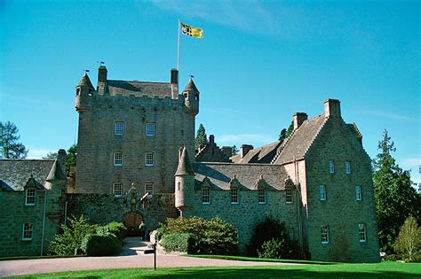 Towers & historic castles in Scottish Highlands | WhichCastle.com