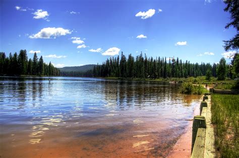 The County In Montana That's Home To 80 Heavenly Lakes