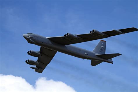 Boeing B-52H Stratofortress - Foto: Ronnie Macdonald, Wikimedia Commons, CC 2.0 Generic - NewsVoice