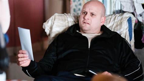 EastEnders spoilers: Stuart Highway gets news about his cancer as he makes a decision about his ...