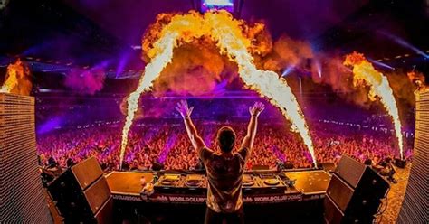 Hardwell Live @ World Club Dome 2017 | AllSongs