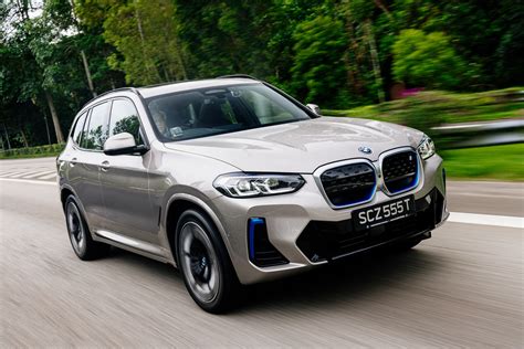 Review: The BMW iX3 is an Upgraded Electric Car - NXT