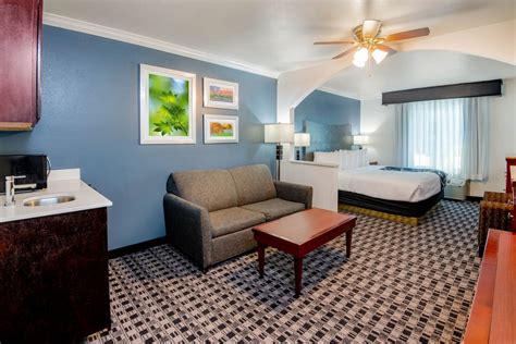 La Quinta Inn & Suites by Wyndham Dalhart | Dalhart, TX Hotels