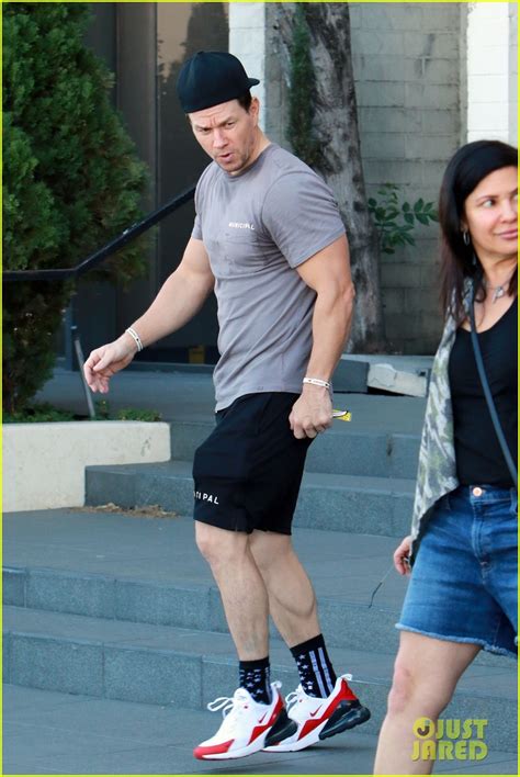 Mark Wahlberg Looks Fit After a Workout With Mario Lopez on Super Bowl Sunday in LA: Photo ...