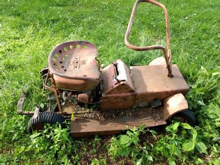 Information on Vintage Riding Lawn Mower? | ThriftyFun