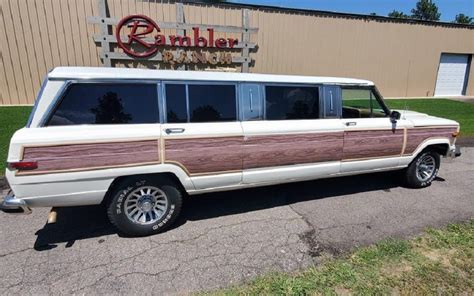 So, this Exists: 1986 Jeep Wagoneer Woody Limousine - JK-Forum