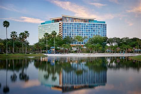 A Refined Hotel Stay Awaits at Walt Disney World Swan Reserve