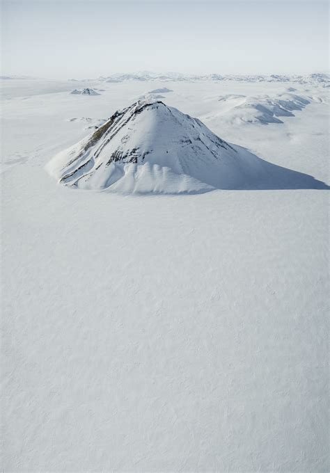 Mælifell Volcano | Secret Treasures of the Icelandic Highlands - Buubble