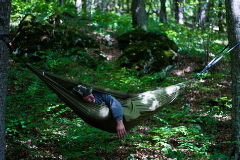 Best Hammock With Mosquito Net: Keep The Bugs Out - Team Camping