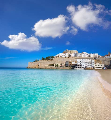 Peniscola Skyline And Castle Beach In Spain Stock Image - Image of mediterranean, horizon: 135416383