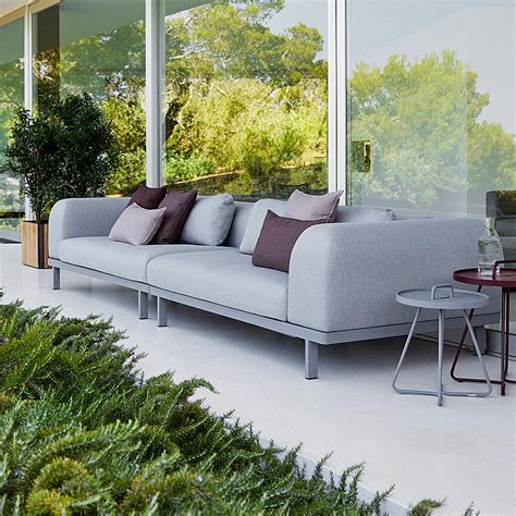 Outdoor sofa - ulsdinside