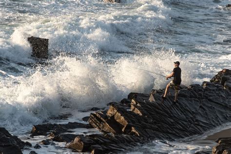 Surf Fishing Tips: Tricks to Catch More Fish - Fishmasters.com