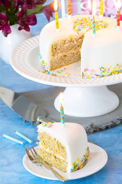 How To Decorate A Sponge Cake With Fondant Icing - Cake Walls