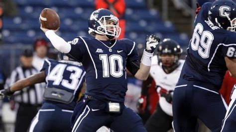 Connecticut Huskies football - Alchetron, the free social encyclopedia