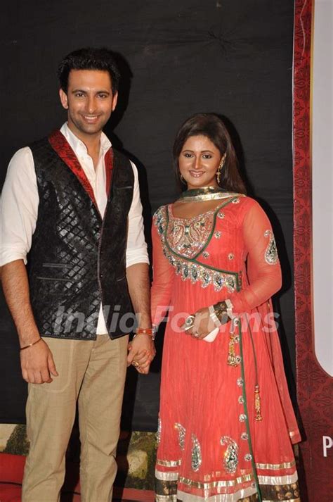 Nandish Sandhu and Rashmi Desai at the Gold Awards at Film City Photo ...