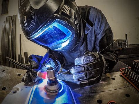 What Is TIG (GTAW) Welding? Pros, Cons, & Thorough Guide | WaterWelders