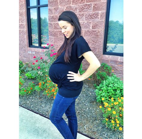 36 Weeks Baby Bump + Video – At Home With Natalie