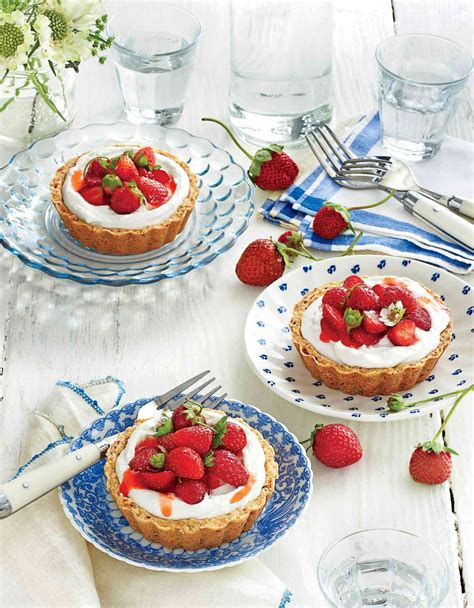 Mini Strawberry Tarts Recipe