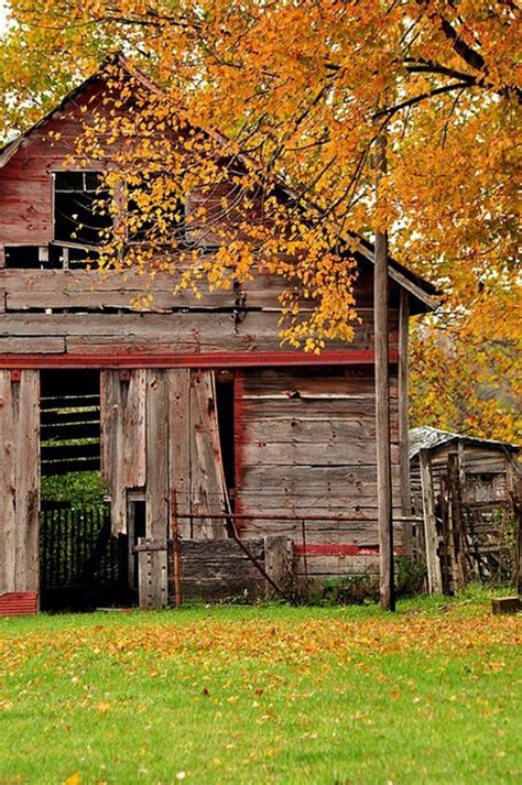 Picturesque Old Weathered Barns (28 Photos) – Suburban Men