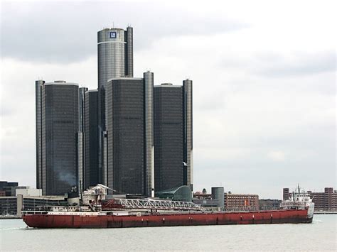 General Motors (GM) Headquarters - Detroit Skyline - a photo on Flickriver