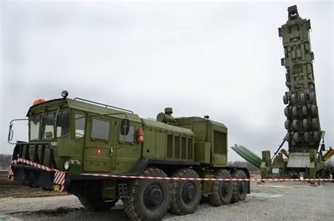 Russian Topol ICBM being loaded into missile silo [1280 × 848] : r/MissilePorn