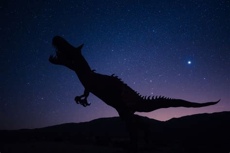 Meteoro que destruiu os dinossauros é 10 vezes mais comum do que se ...