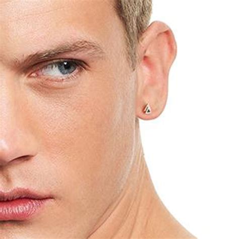 Cool Earrings For Men [2021 Edition]