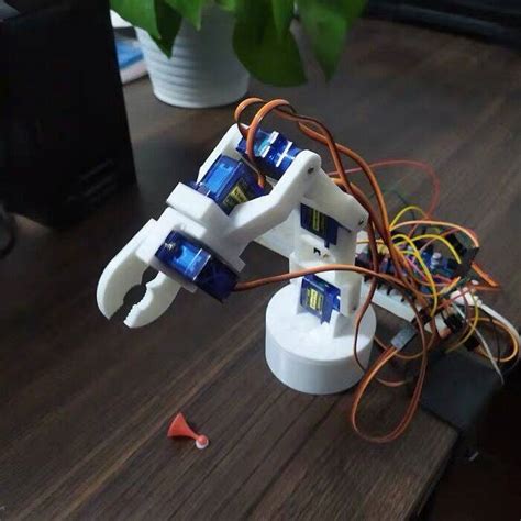 6-axis robot arm based on Arduino – Show & Tell – DroneBot Workshop Forums