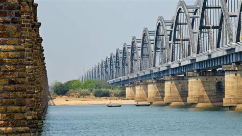 Railway Bridges Across the Godavari River in Rajahmundry, Andhra Pradesh, India Stock Image ...